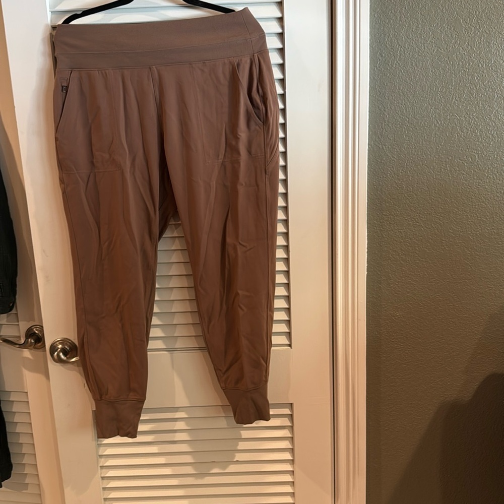 Athleta Venice joggers L